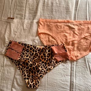 VICTORIA SECRET NEW PANTIES 3 PAIRS SIZE LARGE
